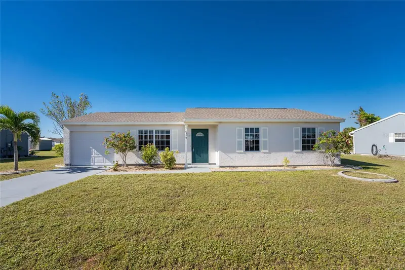 6379 Coliseum Blvd, FL