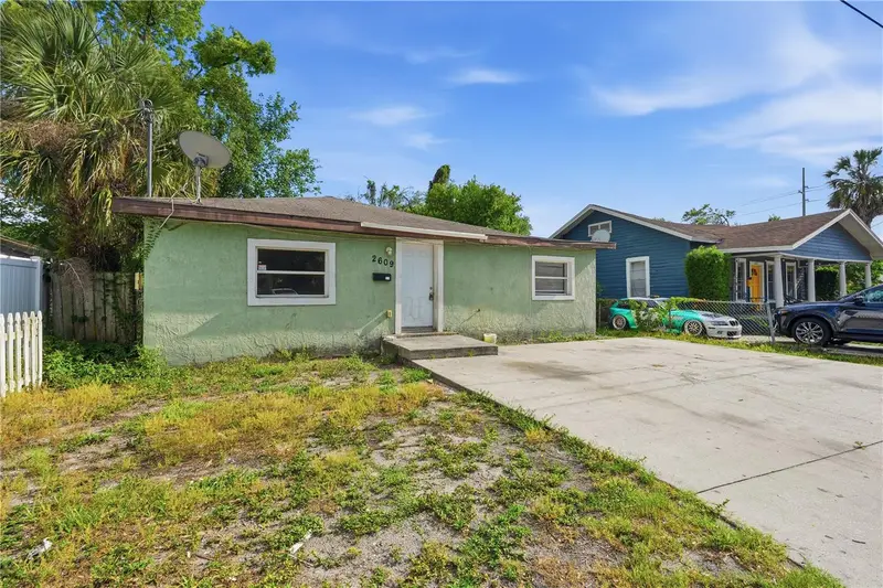 2609 E 28th Ave, FL