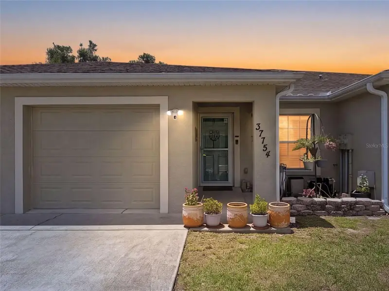 37754 Prairie Rose Loop, FL