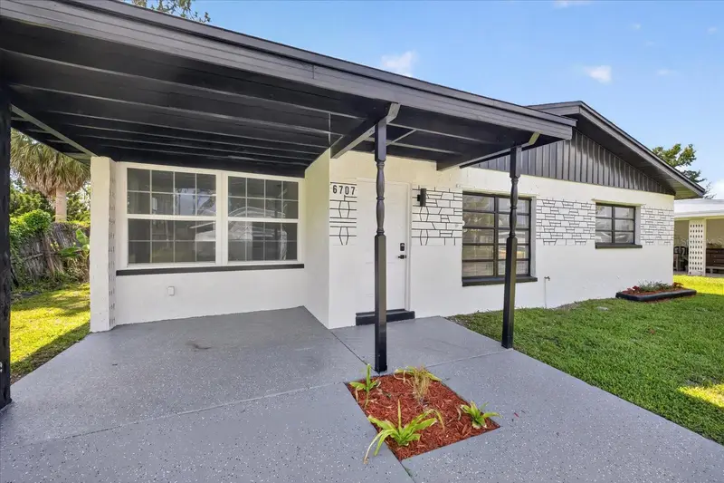 6707 Del Prado Ter, FL