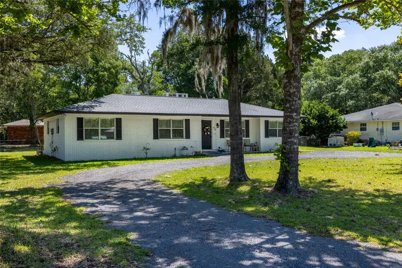 926 Woodlawn St, FL
