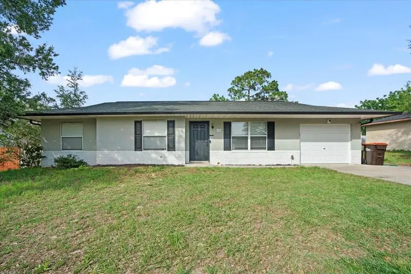 24 Sapphire Way, FL