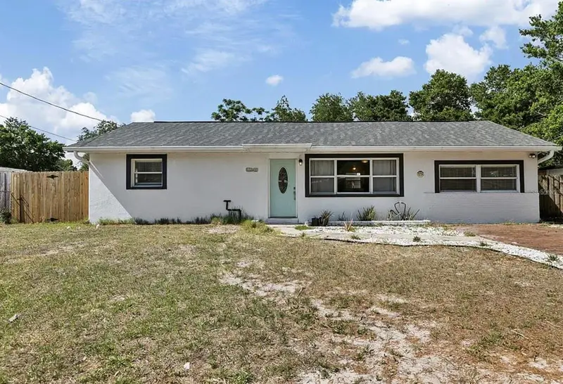4111 W Montgomery Ter, FL