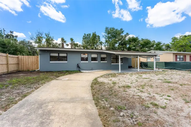 211 Woodmere Blvd, FL
