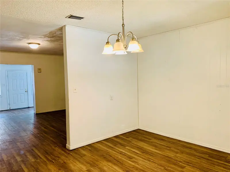 5200 N Apopka Vineland Rd, FL