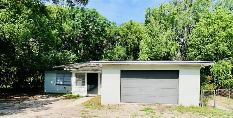 5200 N Apopka Vineland Rd, FL