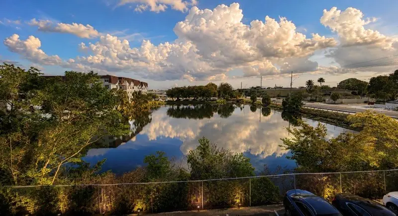 6831 W 14 Ct #306, FL