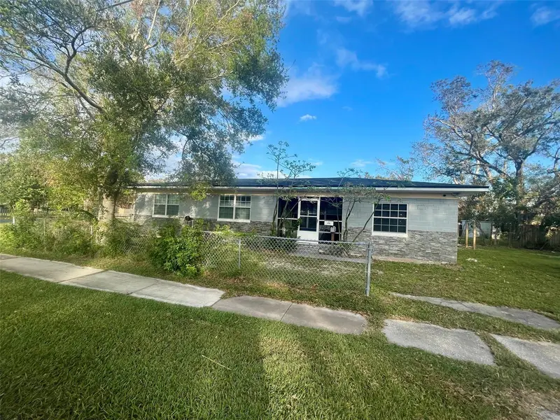 3995 40th St N, FL