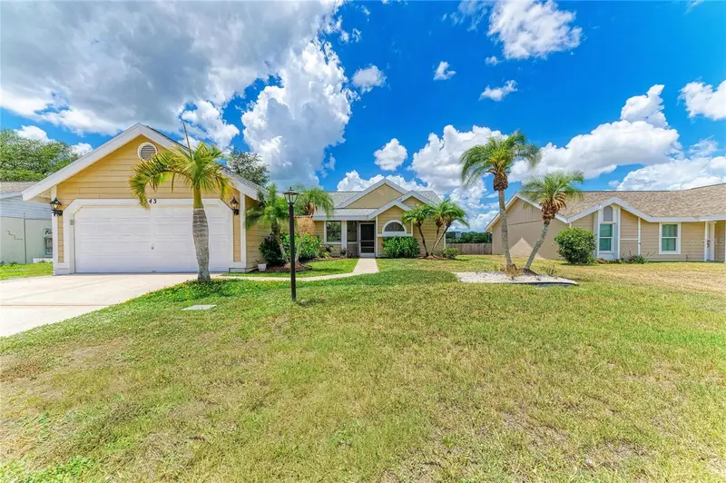3543 65th Avenue Cir E, FL