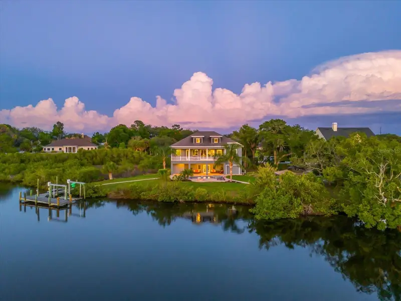 1462 N Jasmine Ave, FL