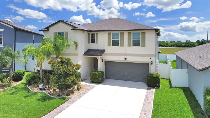 10384 Scarlet Skimmer, FL