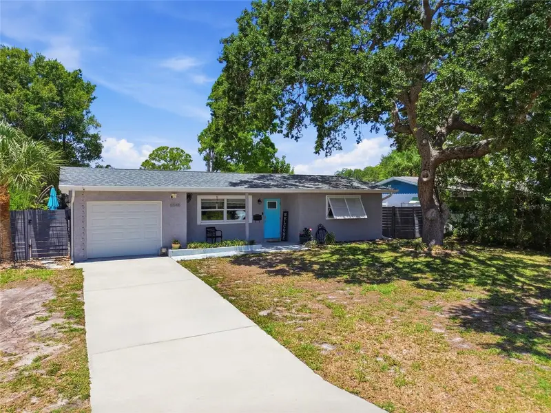 5548 Cedar St Ne, FL