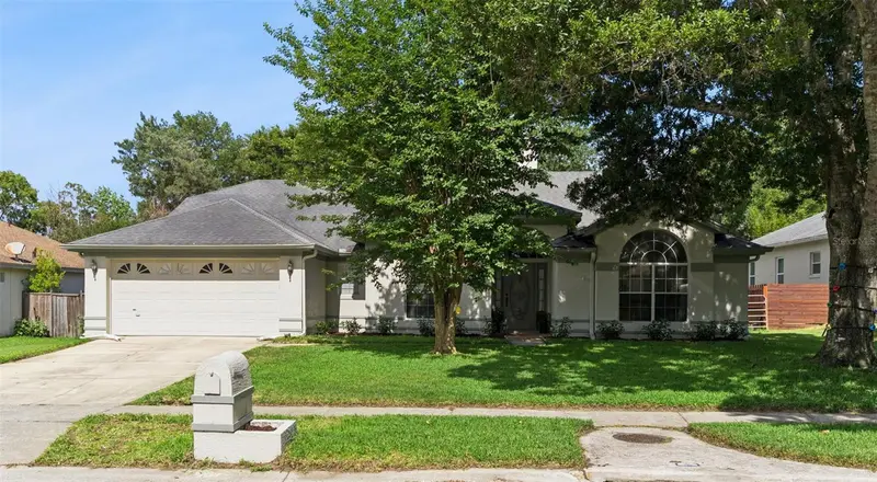 3883 Kingston Oaks Cv, FL
