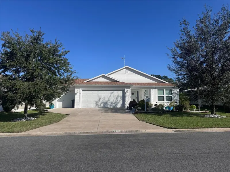 703 Royal Palm Ave, FL