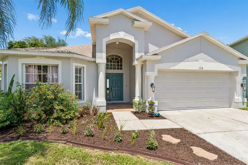 3318 Clover Blossom Cir, FL
