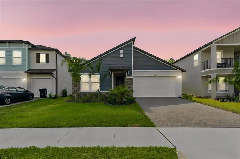 18542 Serene Lake Loop, FL