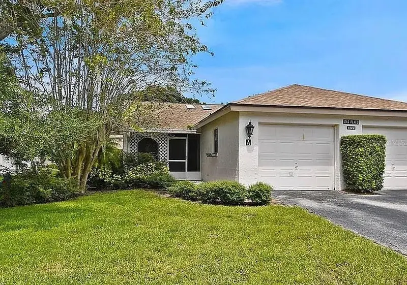 1423a Oak Pl, FL