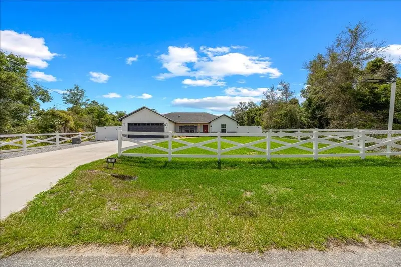 17 Holly Rd, FL