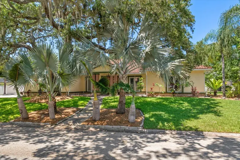 2400 Sherwood Ln, FL