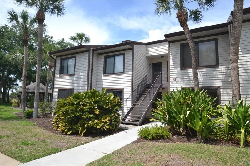329 Moorings Cove Dr, FL