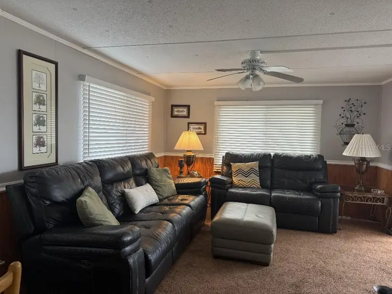 104 Dove Rd, FL