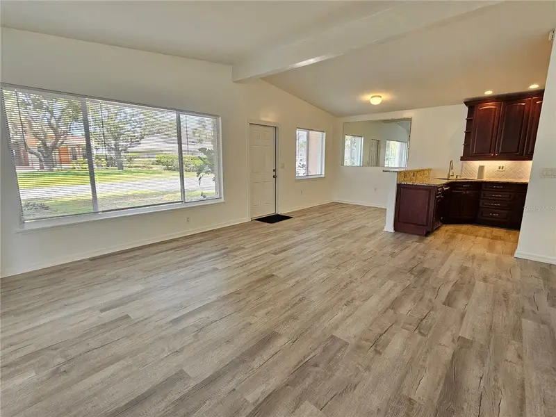 341 Bayshore Dr, FL