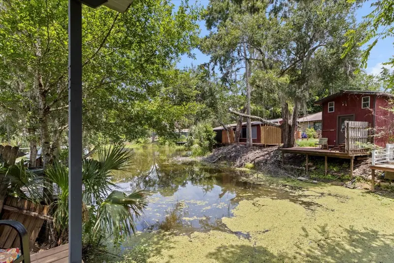 609 S Redbud Ter, FL