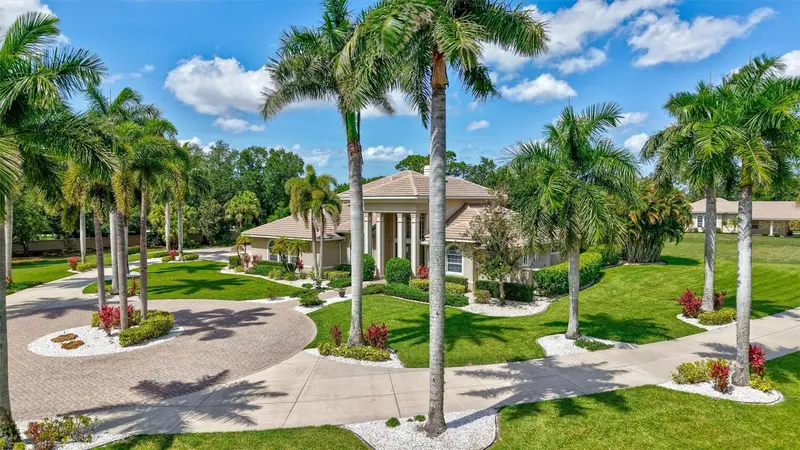 1045 Fox Creek Dr, FL