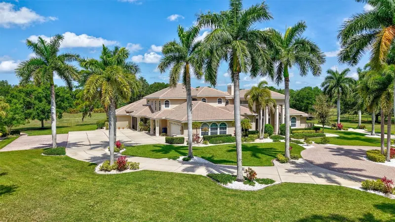 1045 Fox Creek Dr, FL