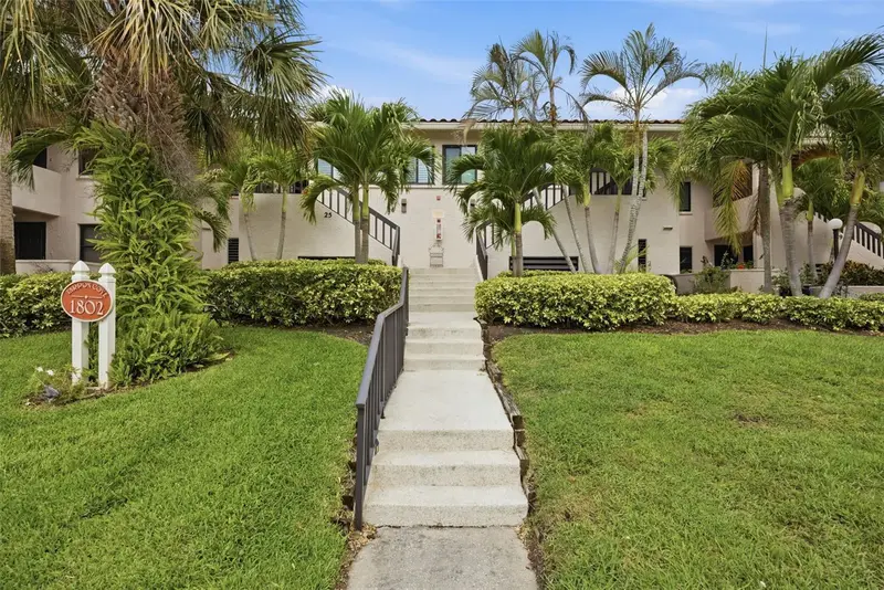 1802 Mariner Dr E #25, FL
