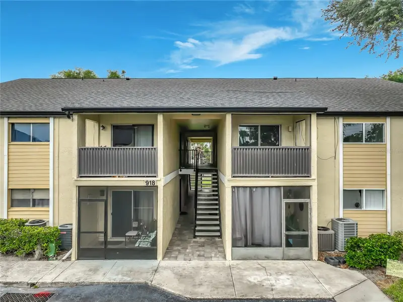 918 Lake Destiny Rd #F, FL