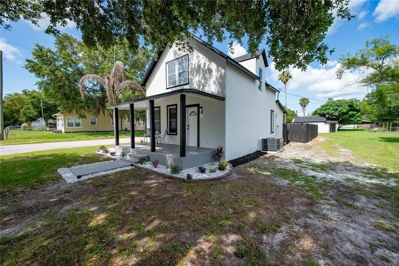922 Delaware Ave, FL