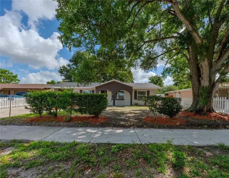 4945 Lescot Ln, FL