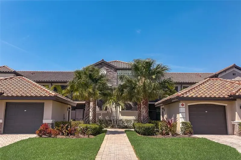 5517 Palmer Cir #203, FL