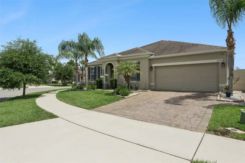 2033 Stillwood Way, FL