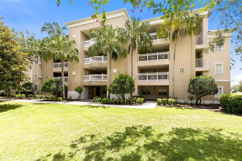 1360 Centre Court Ridge Dr #201, FL