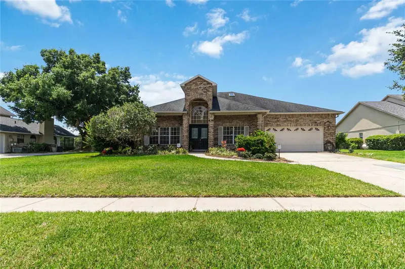 636 Adriane Park Cir, FL