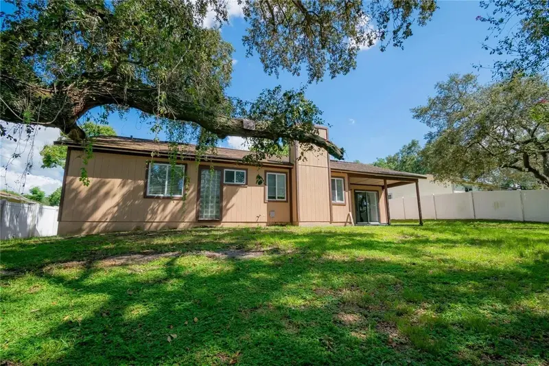 1512 Prairie Lake Blvd, FL