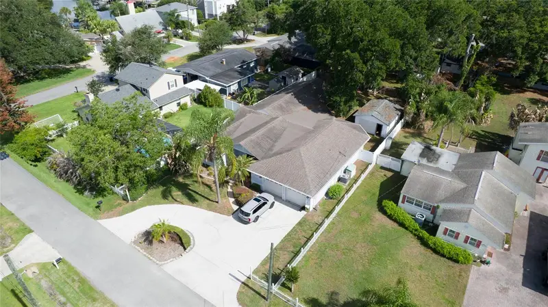 1015 Venetian Ave, FL