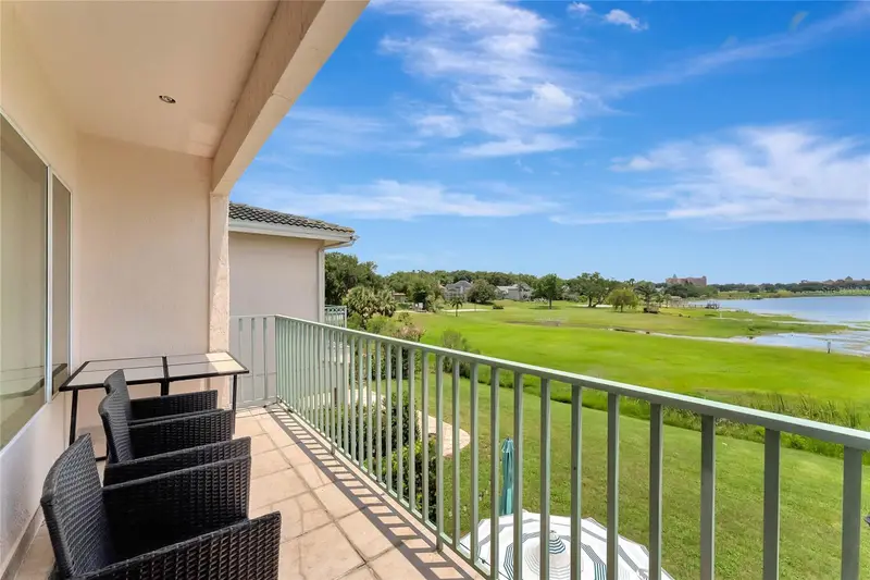 7204 Bay Club Way, FL