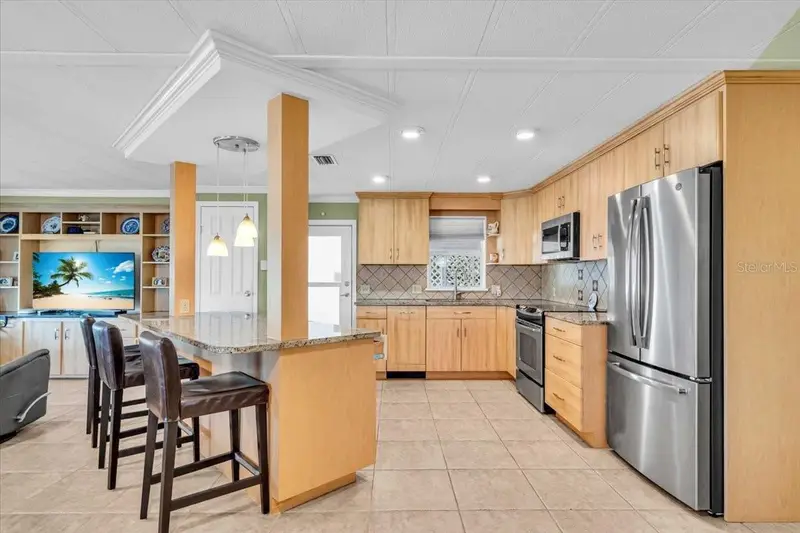 20 N Flora Vista St, FL