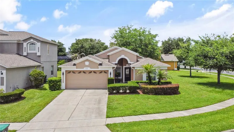 9555 Heron Pointe Dr, FL