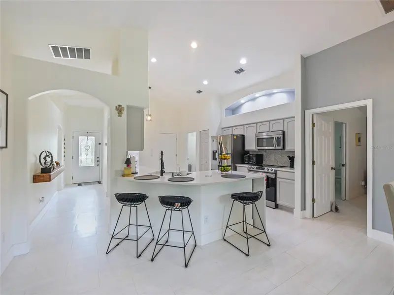 9555 Heron Pointe Dr, FL