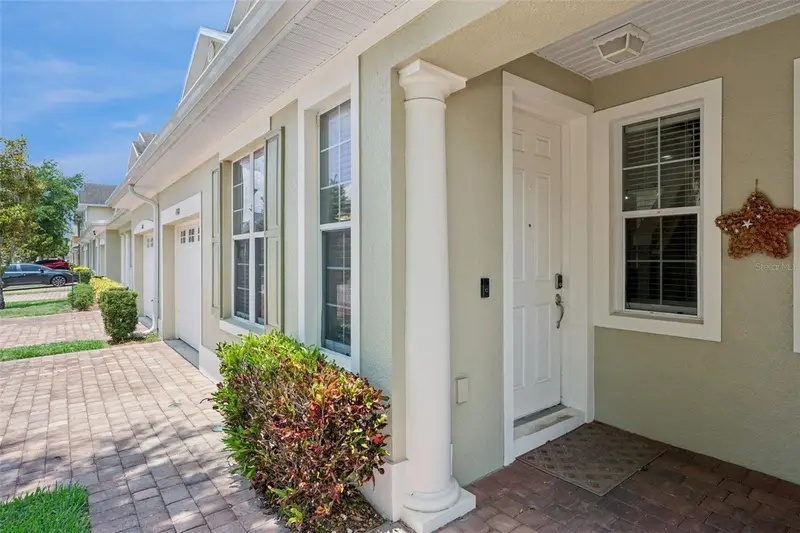 4880 Poolside Dr, FL