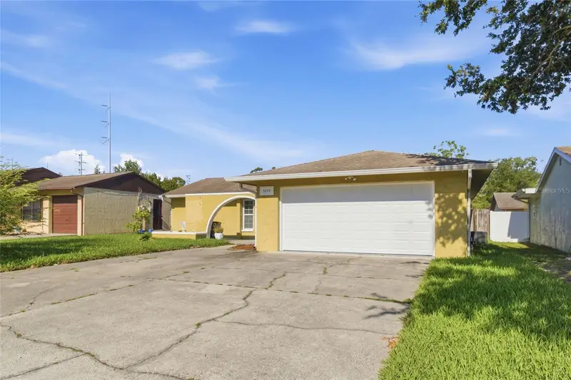 5019 Larch Ln, FL