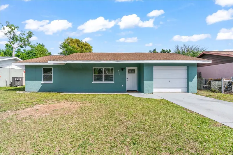 39443 8th Ave, FL