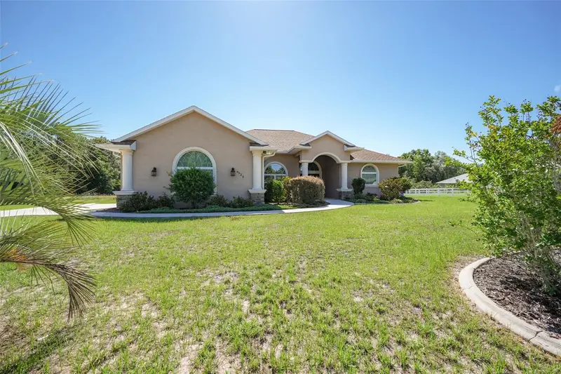 4625 N Apple Valley Ave, FL