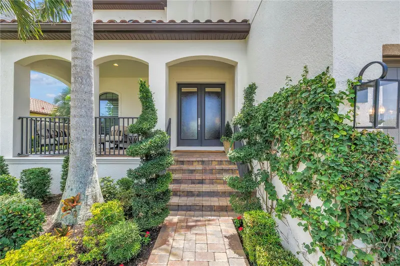 6237 Signature Pointe Ln, FL