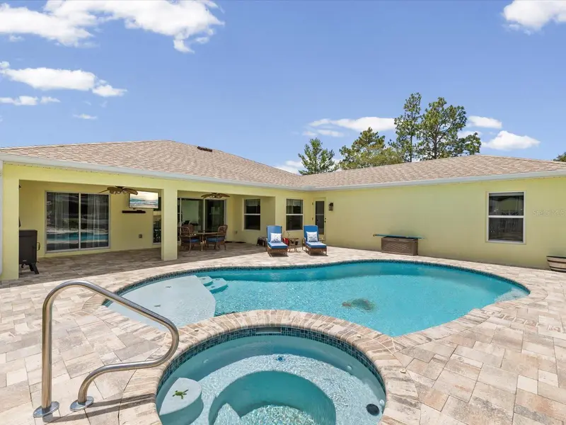 11051 Mirage Ave, FL