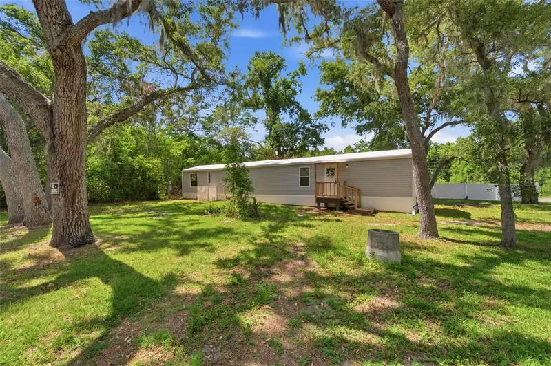 12449 Eagle Lake Ave, FL